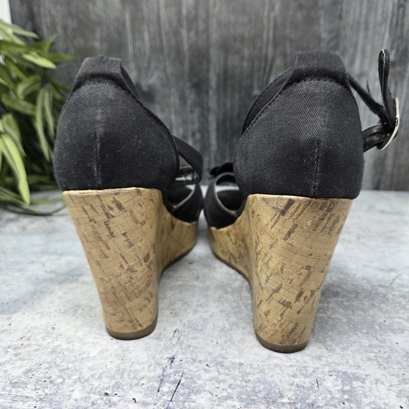 Madden Girl | Kolasso Black Cork Platform Wedge Sandals Flower Upper Size 8.5 - Picture 6 of 13